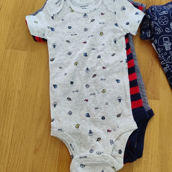 NWT Carter's Onesie Set - Picture 6 of 6